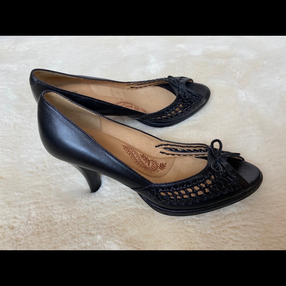 Sofft Black Heels
